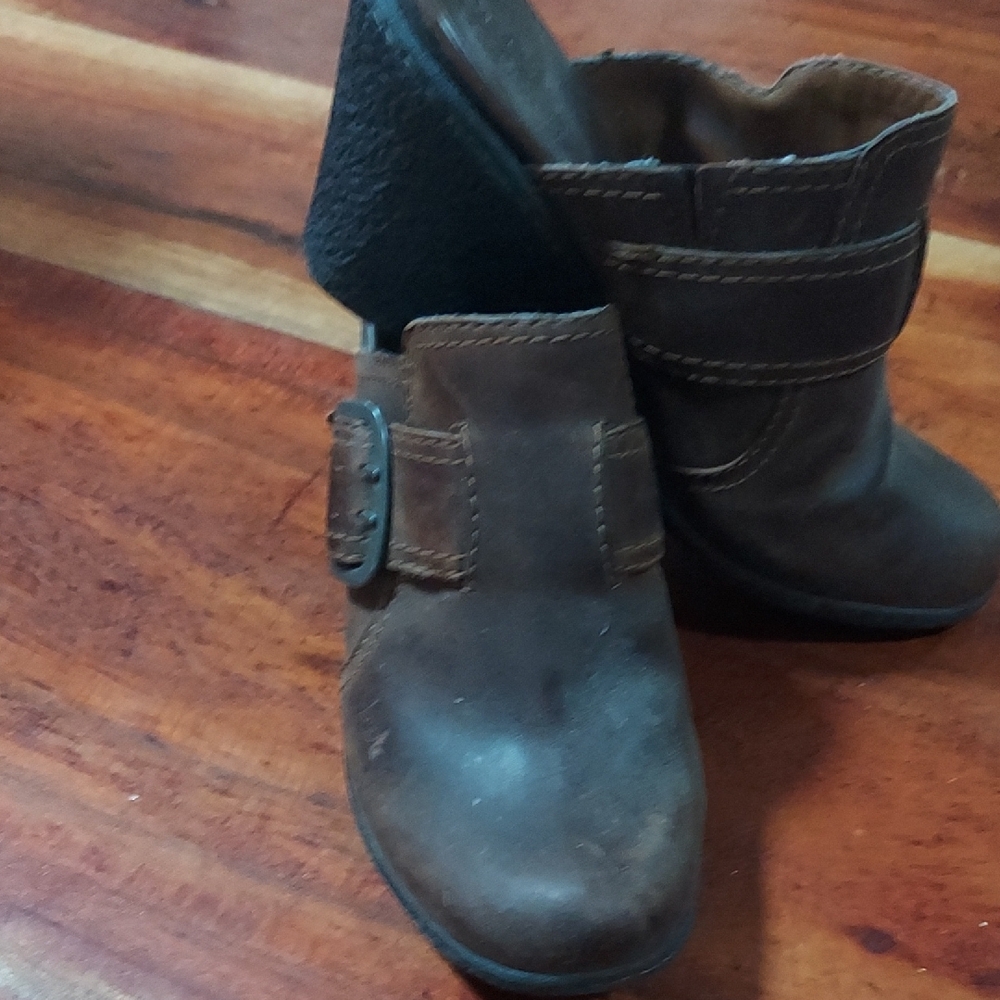 Brown Womens Mules